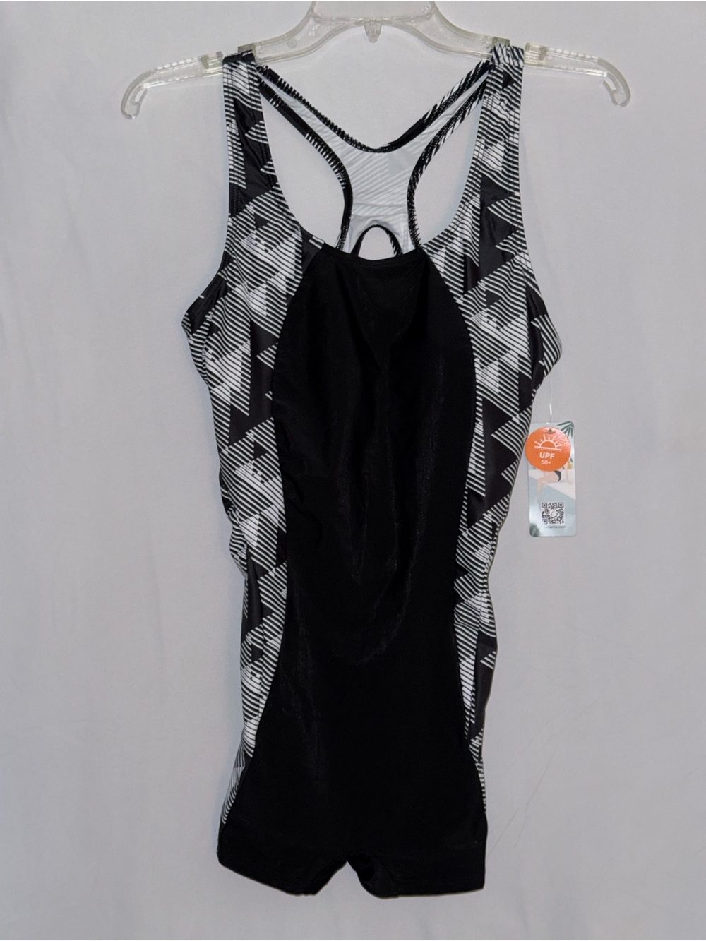 NWT Attraco Black and White Short Boyleg Racerback Athletic Swimsuit Size Large